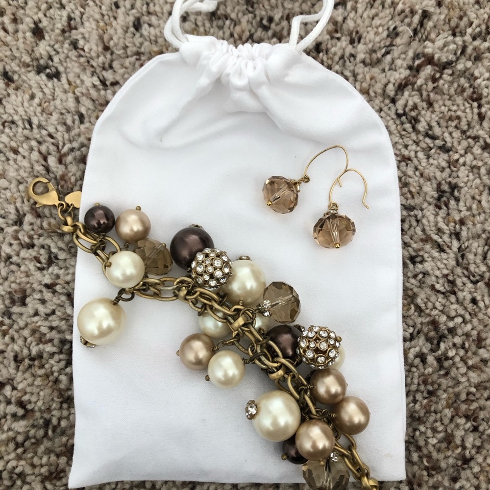 Stella & Dot bracelet and earring set